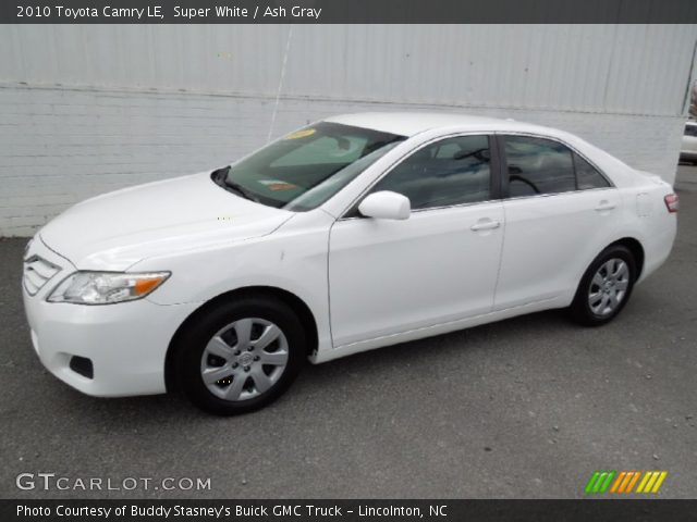 2010 Toyota Camry LE in Super White
