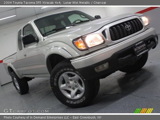 2004 Toyota Tacoma SR5 Xtracab 4x4 in Lunar Mist Metallic