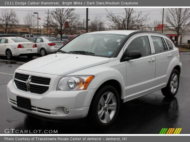 2011 Dodge Caliber Mainstreet in Bright White