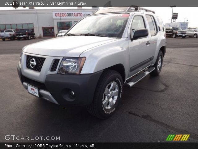 2011 Nissan Xterra S in Silver Lightning