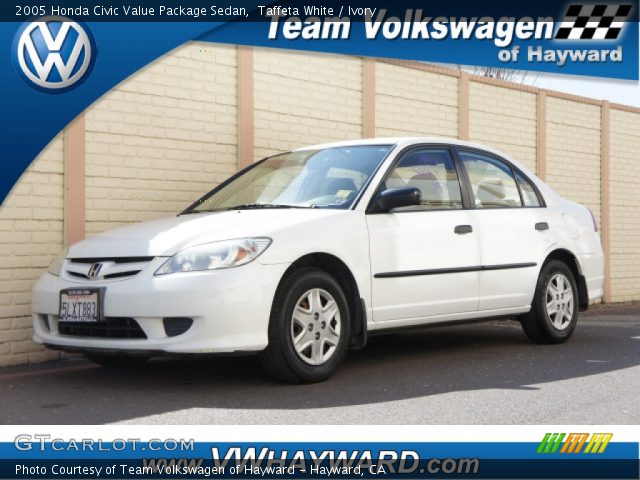 2005 Honda Civic Value Package Sedan in Taffeta White