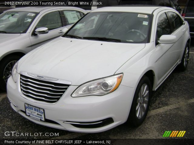 2012 Chrysler 200 Touring Sedan in Bright White