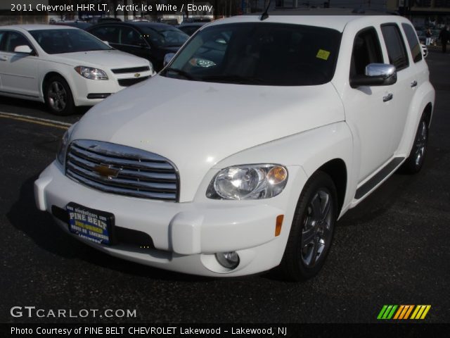 2011 Chevrolet HHR LT in Arctic Ice White