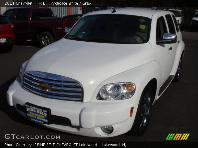 2011 Chevrolet HHR LT in Arctic Ice White