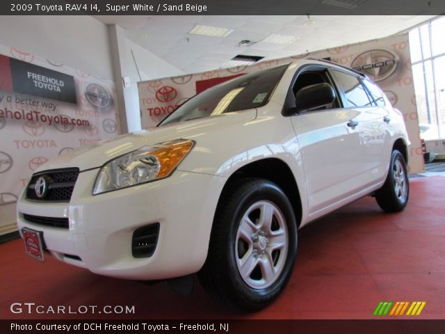 2009 Toyota RAV4 I4 in Super White