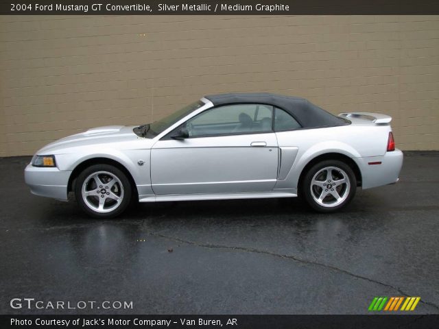 2004 Ford Mustang GT Convertible in Silver Metallic