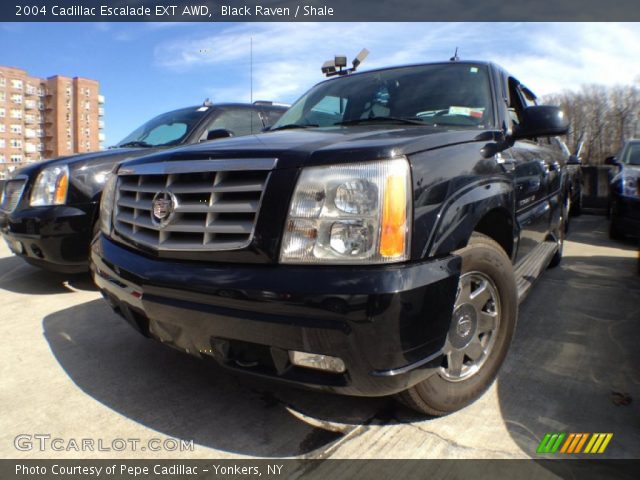 2004 Cadillac Escalade EXT AWD in Black Raven