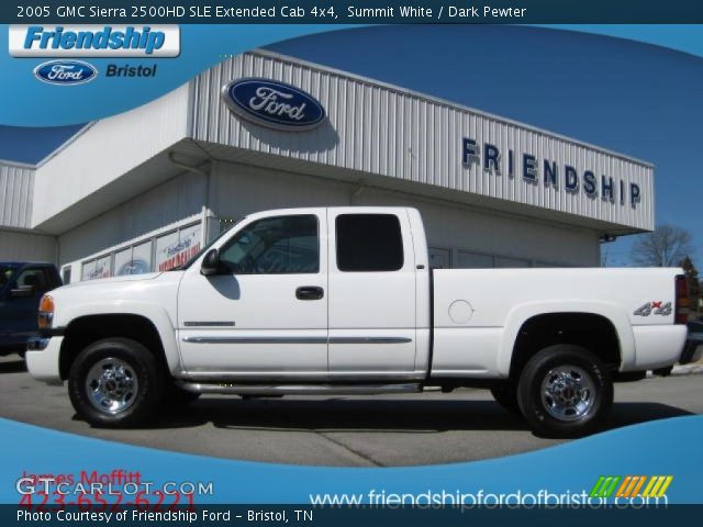 2005 GMC Sierra 2500HD SLE Extended Cab 4x4 in Summit White