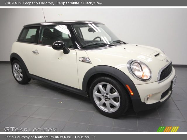 2009 Mini Cooper S Hardtop in Pepper White