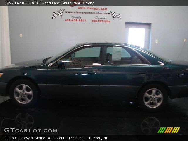 1997 Lexus ES 300 in Wood Land Green Pearl