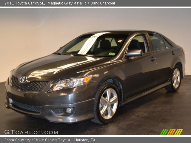 2011 Toyota Camry SE in Magnetic Gray Metallic