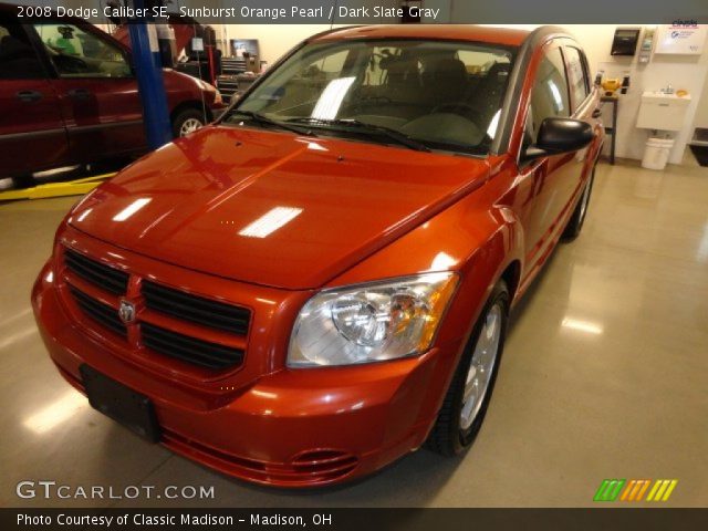 2008 Dodge Caliber SE in Sunburst Orange Pearl