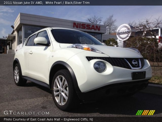 2011 Nissan Juke SV AWD in White Pearl