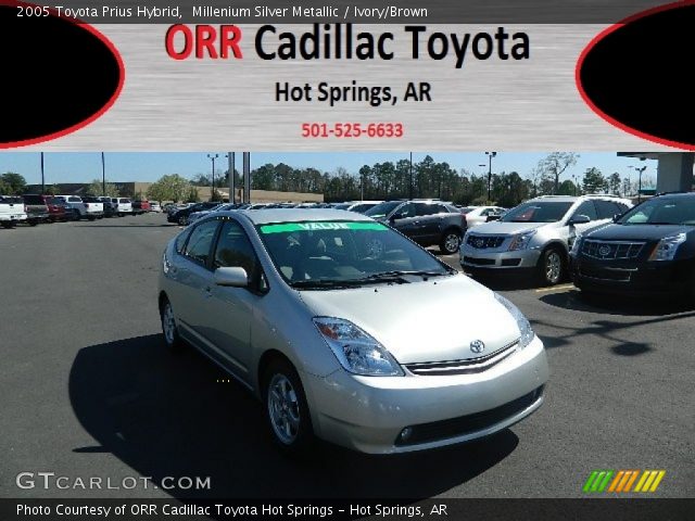 2005 Toyota Prius Hybrid in Millenium Silver Metallic