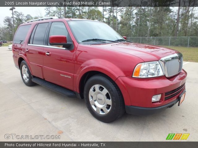 2005 Lincoln Navigator Luxury in Vivid Red Metallic