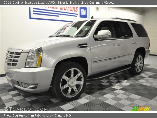 2011 Cadillac Escalade Luxury AWD in Silver Lining Metallic
