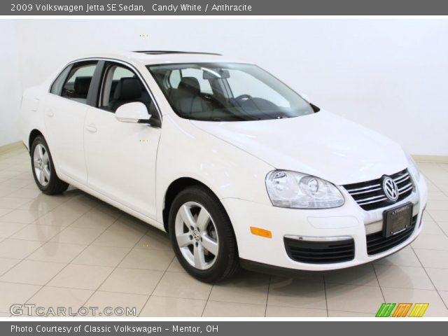 2009 Volkswagen Jetta SE Sedan in Candy White