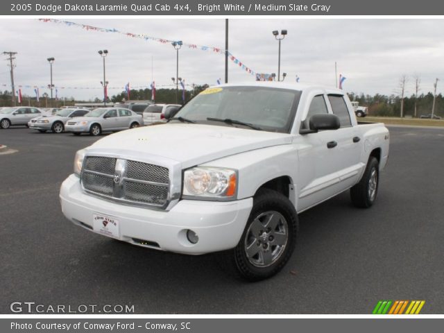2005 Dodge Dakota Laramie Quad Cab 4x4 in Bright White