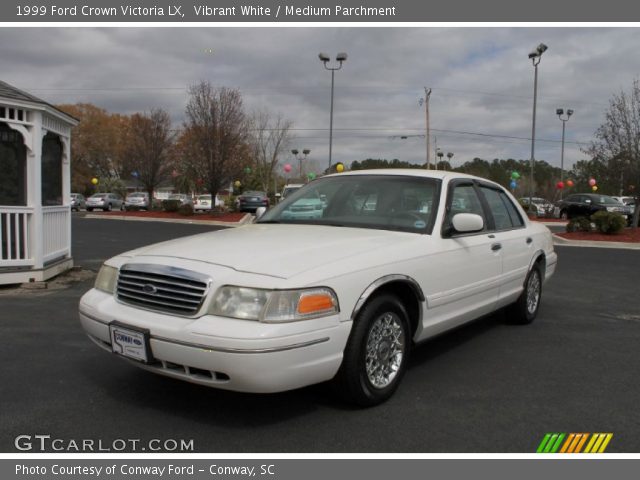 1999 Ford Crown Victoria LX in Vibrant White
