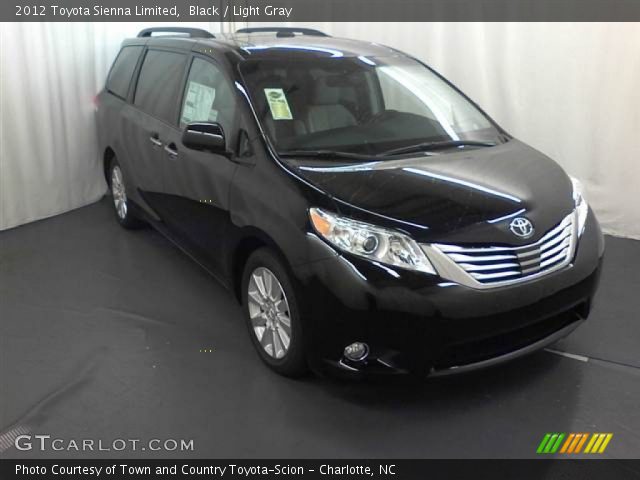 2012 Toyota Sienna Limited in Black
