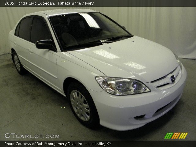 2005 Honda Civic LX Sedan in Taffeta White