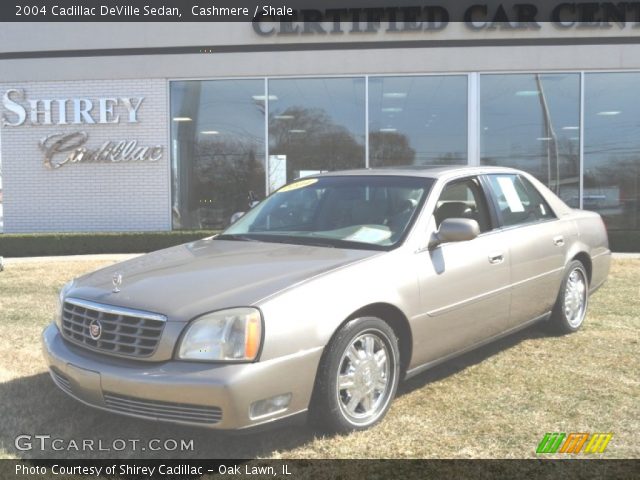 2004 Cadillac DeVille Sedan in Cashmere