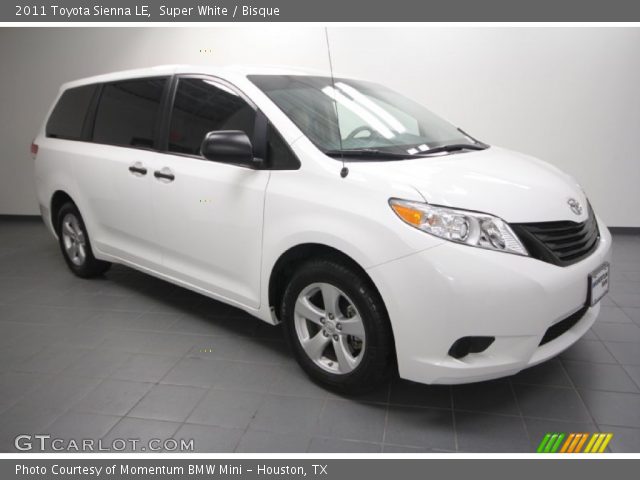 2011 Toyota Sienna LE in Super White