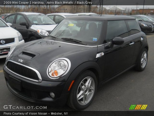 2009 Mini Cooper S Hardtop in Astro Black Metallic