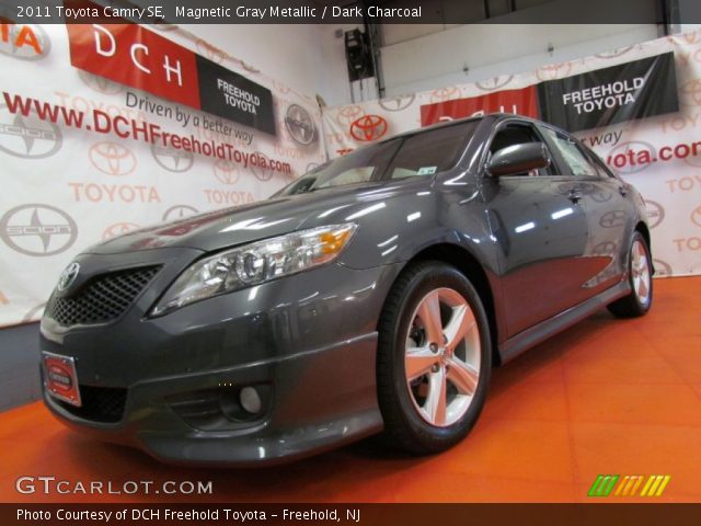 2011 Toyota Camry SE in Magnetic Gray Metallic