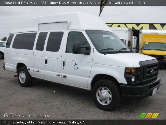 2008 Ford E Series Van E250 Super Duty Wheechair Access Van in Oxford White