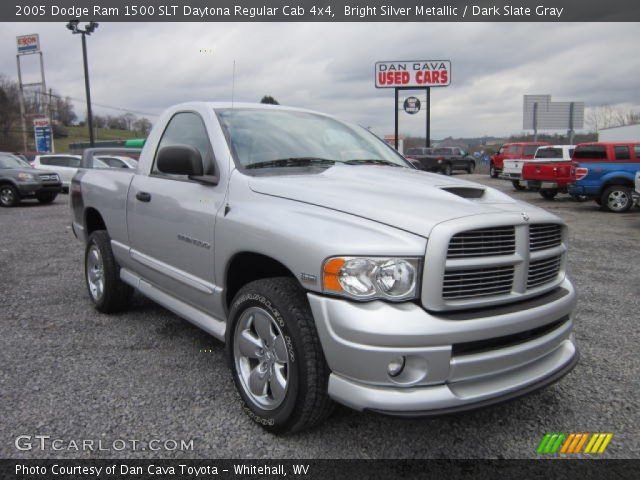 2005 Dodge Ram 1500 SLT Daytona Regular Cab 4x4 in Bright Silver Metallic