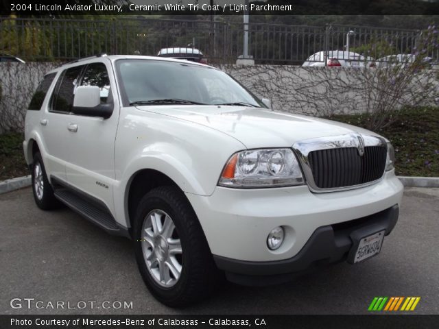 2004 Lincoln Aviator Luxury in Ceramic White Tri Coat