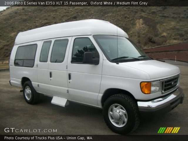 2006 Ford E Series Van E350 XLT 15 Passenger in Oxford White