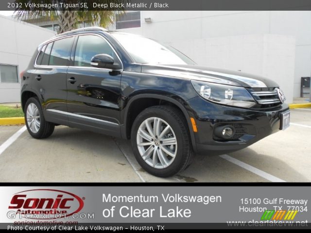 2012 Volkswagen Tiguan SE in Deep Black Metallic