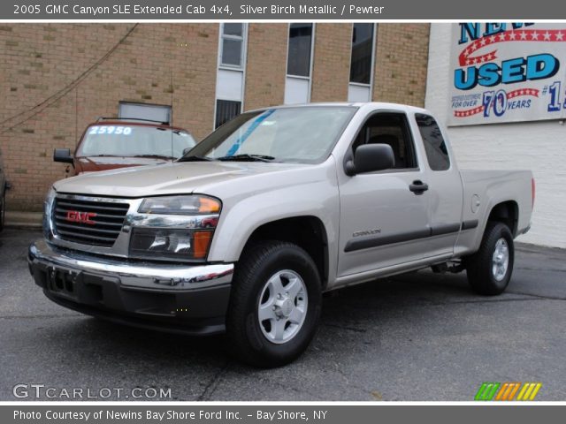 2005 GMC Canyon SLE Extended Cab 4x4 in Silver Birch Metallic