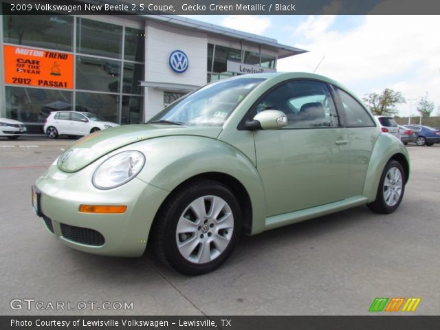 2009 Volkswagen New Beetle 2.5 Coupe in Gecko Green Metallic