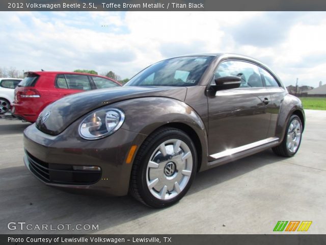 2012 Volkswagen Beetle 2.5L in Toffee Brown Metallic