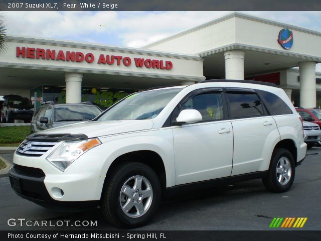 2007 Suzuki XL7  in Pearl White