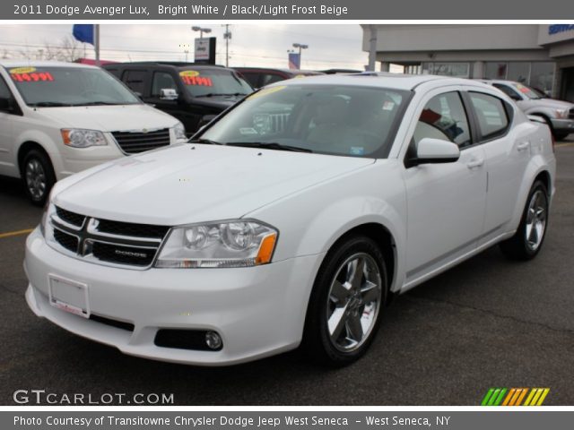 2011 Dodge Avenger Lux in Bright White