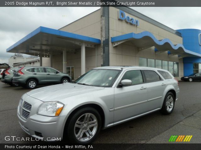 2005 Dodge Magnum R/T in Bright Silver Metallic