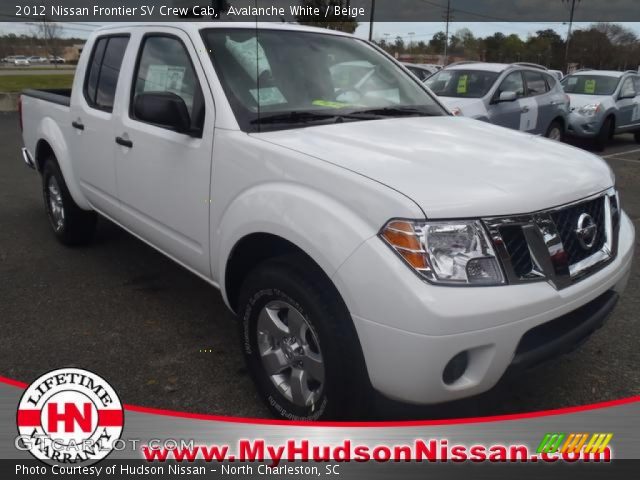 2012 Nissan Frontier SV Crew Cab in Avalanche White