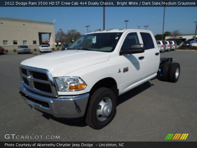 2012 Dodge Ram 3500 HD ST Crew Cab 4x4 Dually Chassis in Bright White