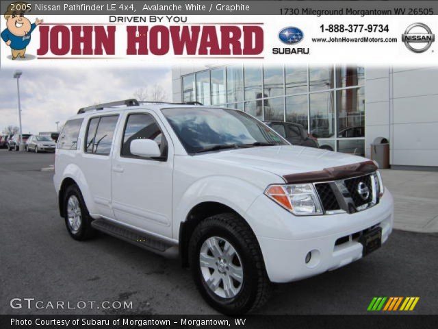 2005 Nissan Pathfinder LE 4x4 in Avalanche White