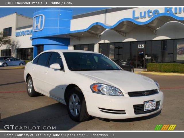 2007 Chevrolet Impala LT in White