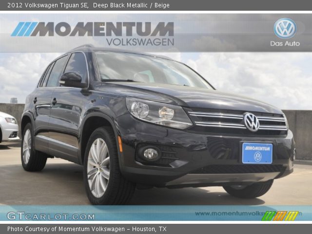 2012 Volkswagen Tiguan SE in Deep Black Metallic