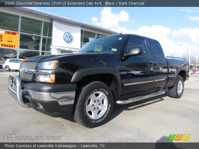 2005 Chevrolet Silverado 1500 LS Extended Cab 4x4 in Black