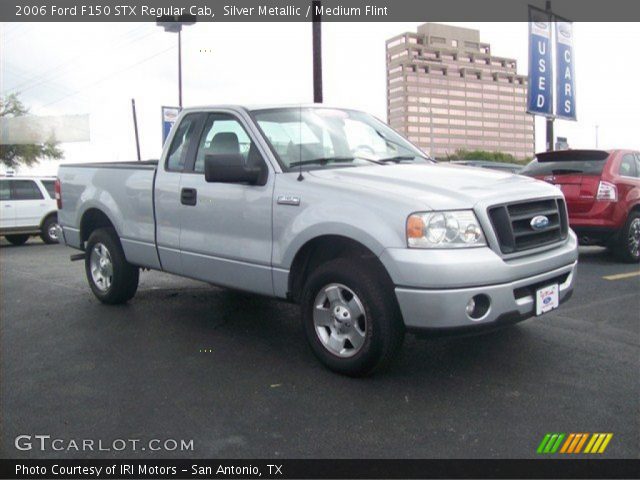 2006 Ford F150 STX Regular Cab in Silver Metallic