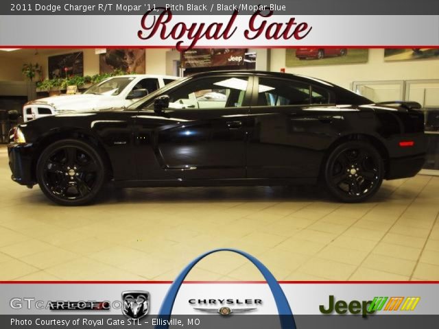 2011 Dodge Charger R/T Mopar '11 in Pitch Black