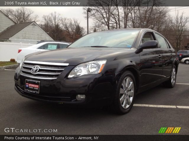 2006 Toyota Avalon XLS in Black