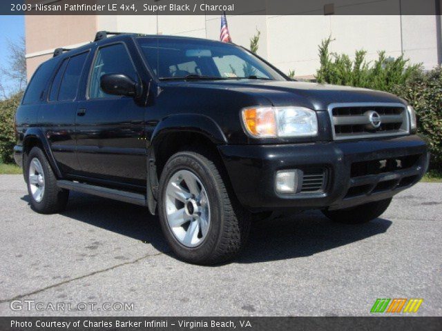 2003 Nissan Pathfinder LE 4x4 in Super Black